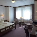 Schumacher Hotel 3*