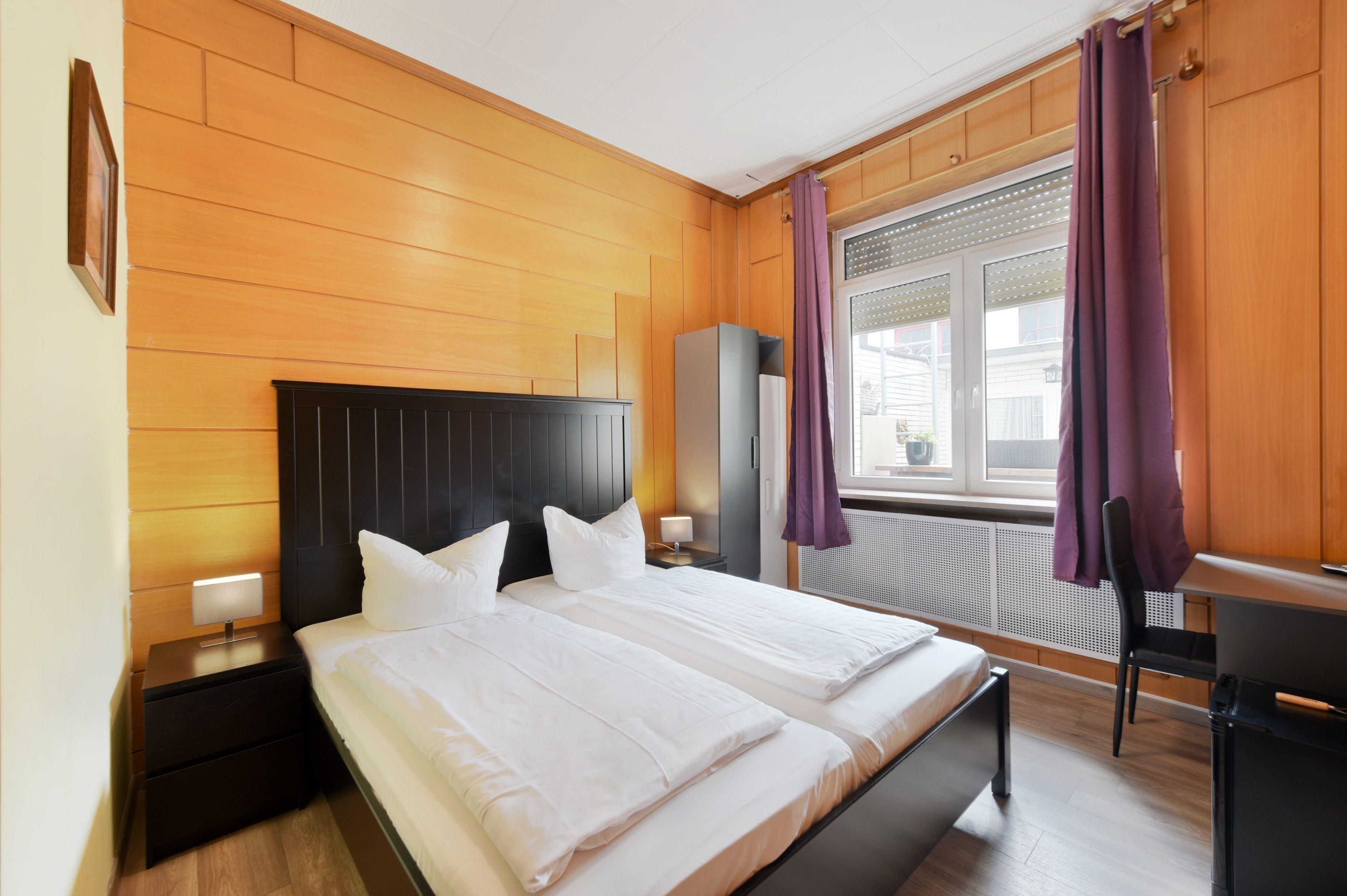 Schumacher Hotel 3*