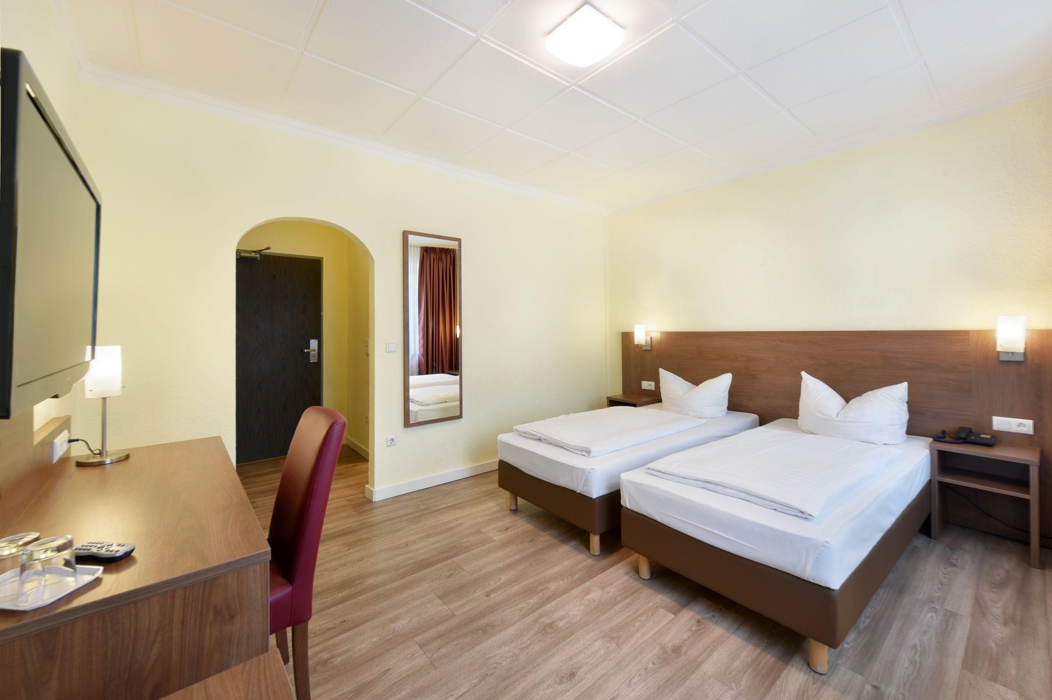 Schumacher Hotel 3*