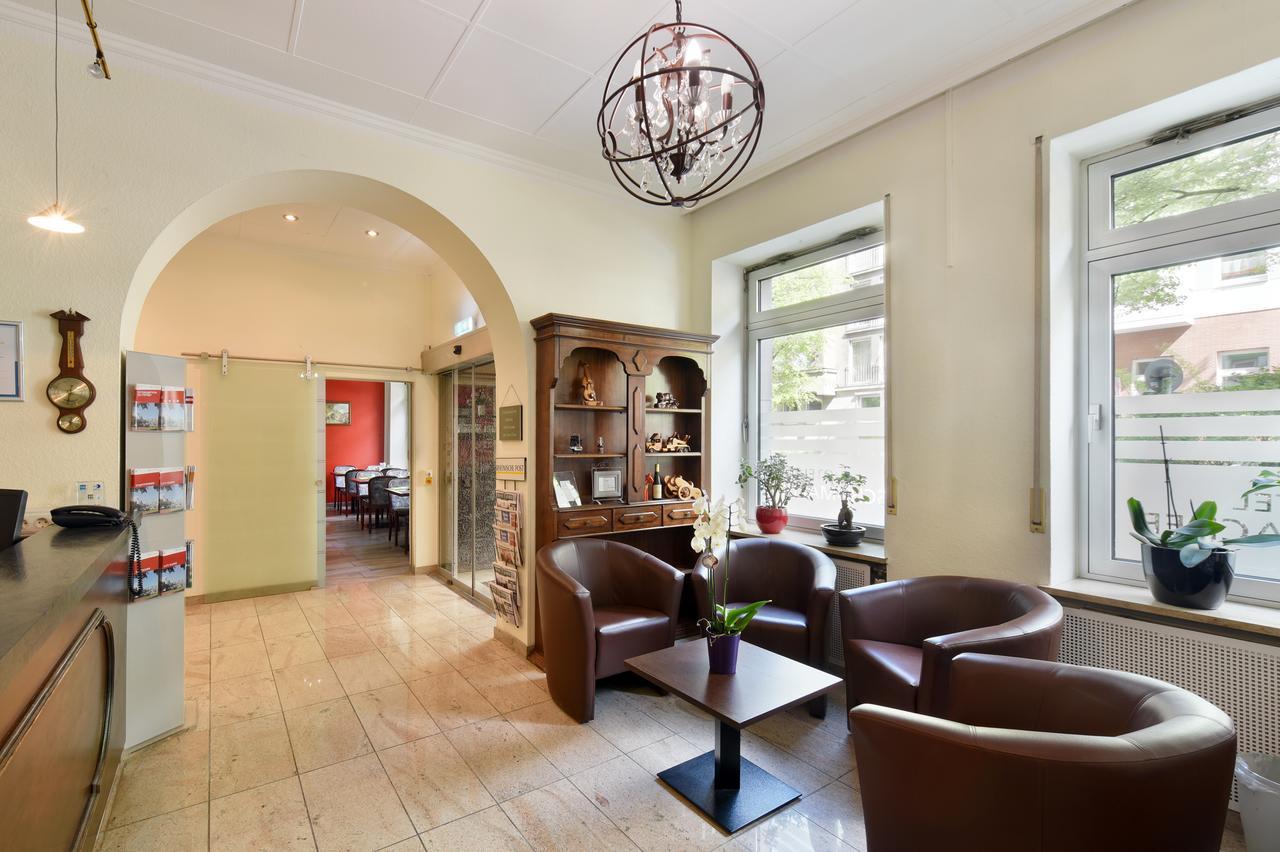 Schumacher 3* Dusseldorf